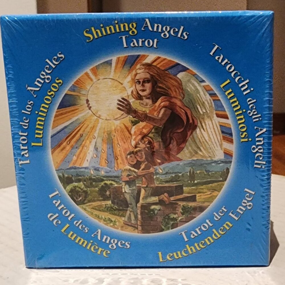 Shining Angels Tarot by Giuditta Dembech. 2009. Lo Scarabeo.